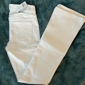 Abercrombie and fitch low rise skinny kick boot cut white denim jeans
